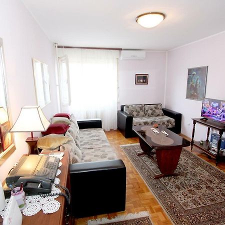 Bohemian Rhapsody Nbg Apartment Belgrade Exterior photo
